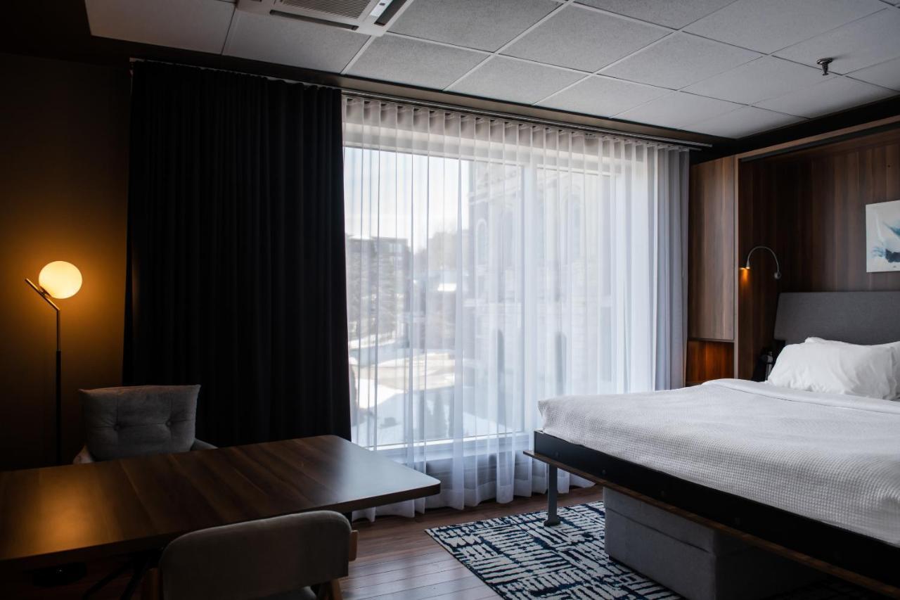 Hotel Chicoutimi, Affilie A Hyvi Zewnętrze zdjęcie